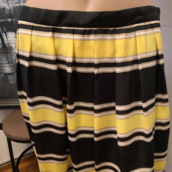 Michael Michael Kors silk pleated skirt - Picture 2 of 2